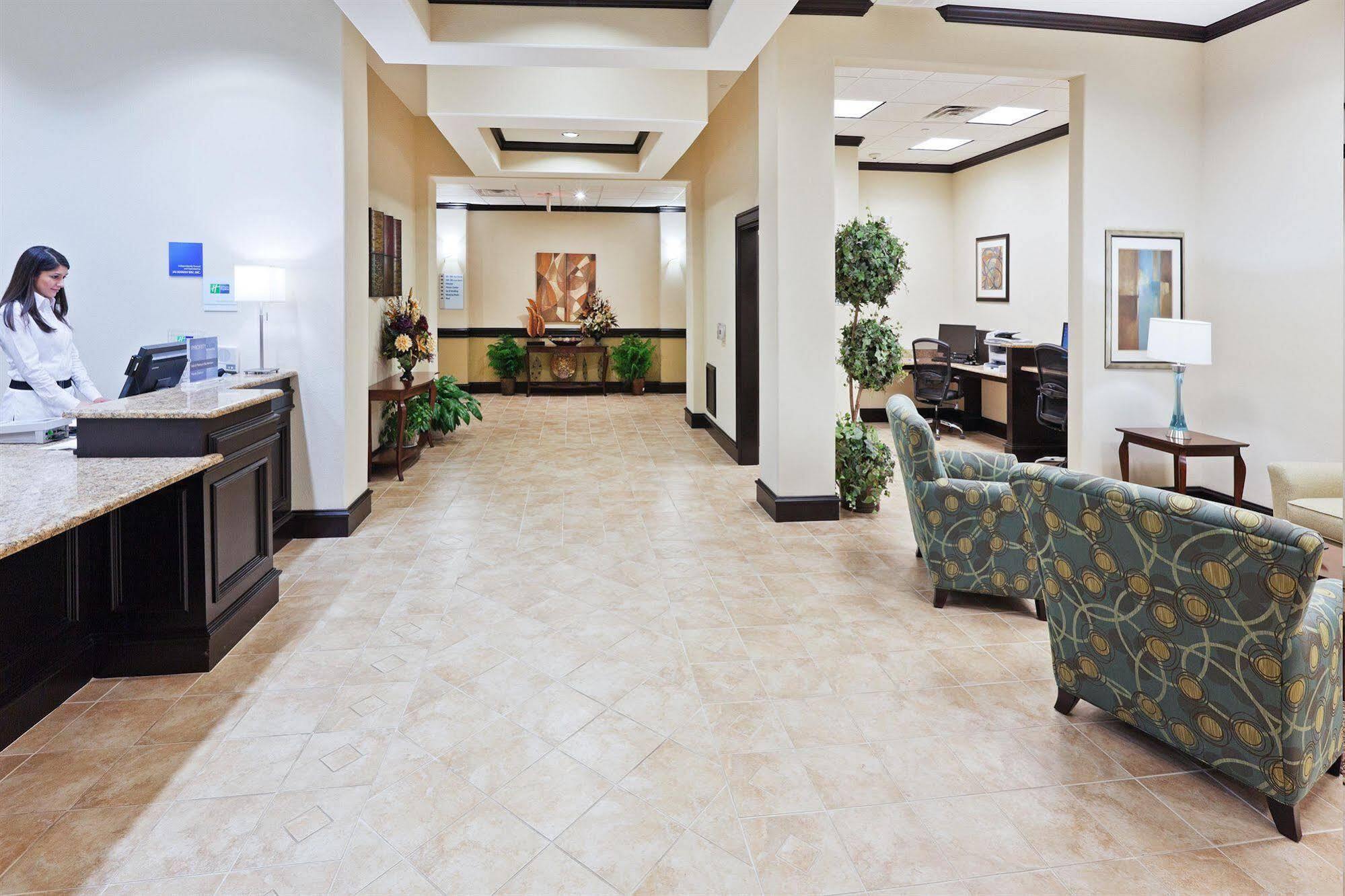 Holiday Inn Express & Suites Brownfield Eksteriør bilde