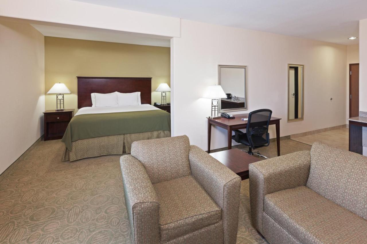 Holiday Inn Express & Suites Brownfield Eksteriør bilde